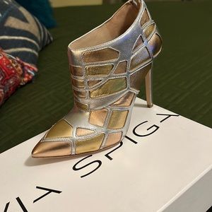 Via Spiga mixed metallic bootie!! New in the Box FULL LEATHER